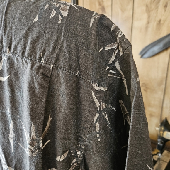 Columbia Short Sleeve Button Up Shirt - Picture 9 of 15